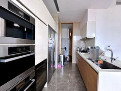 Nouvel 18 (D10), Condominium #529323941